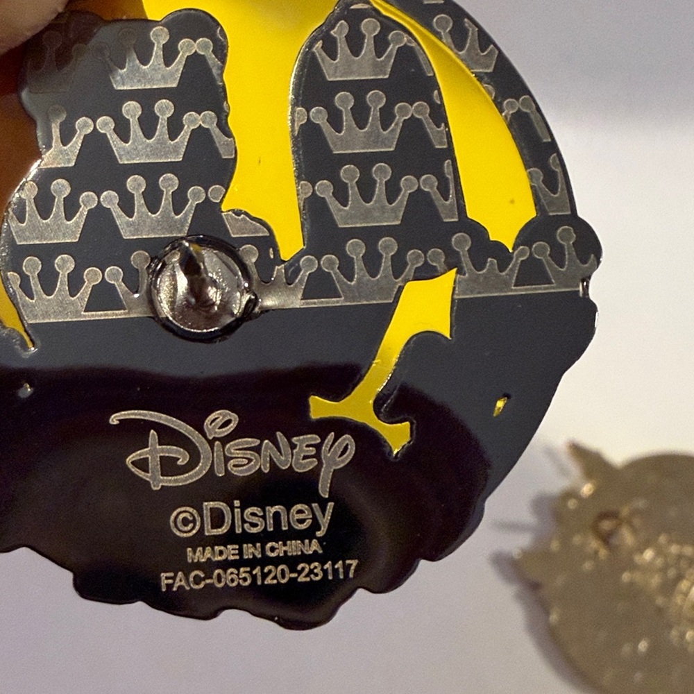 Disney Belle Pins - Picture 4 of 4